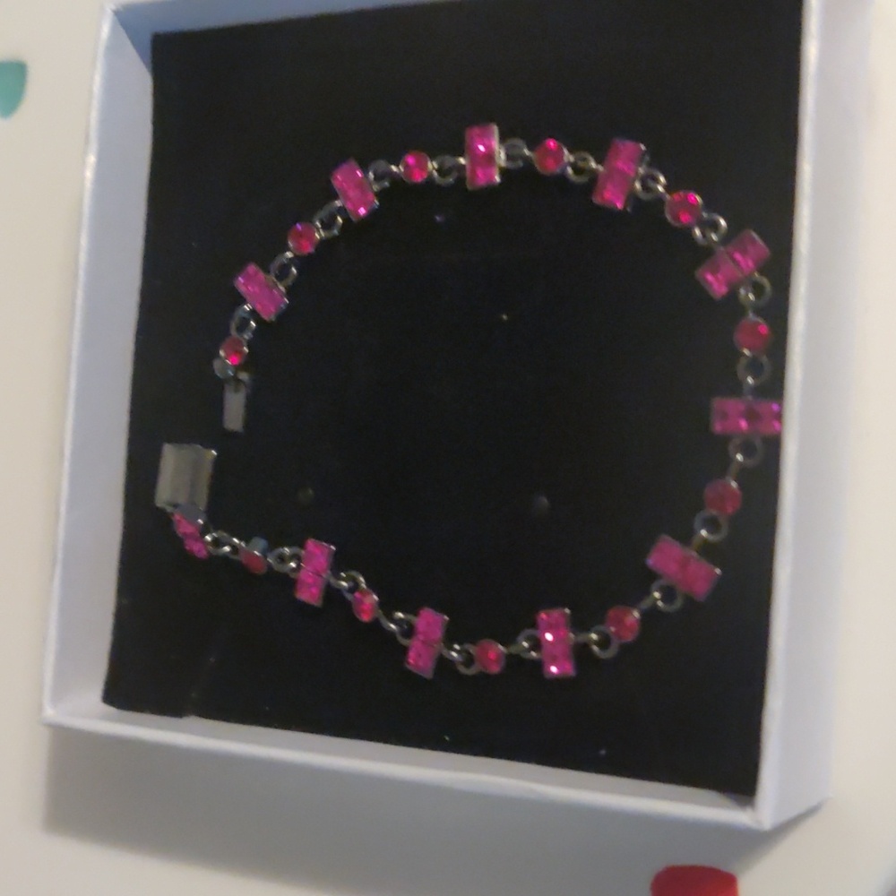 Givenchy Bracelet Nwot Beautiful Pink And Gunmetal - Picture 8 of 12